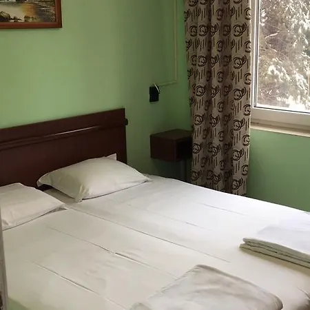 Albergue Royal *
